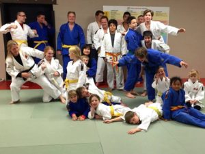 12373213_898192613592534_5028496988656021965_n